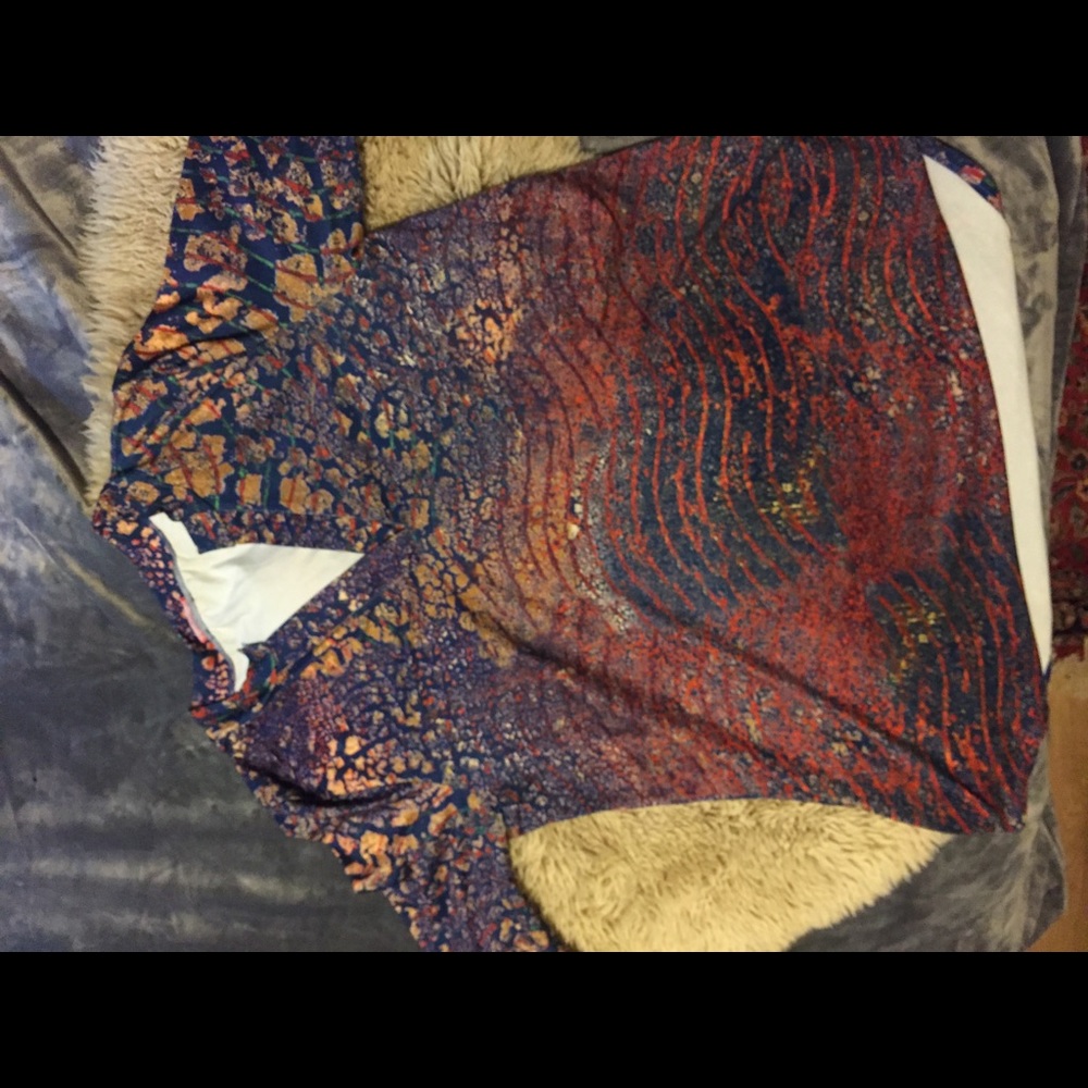 Plus size Mixed pattern tunic shirt